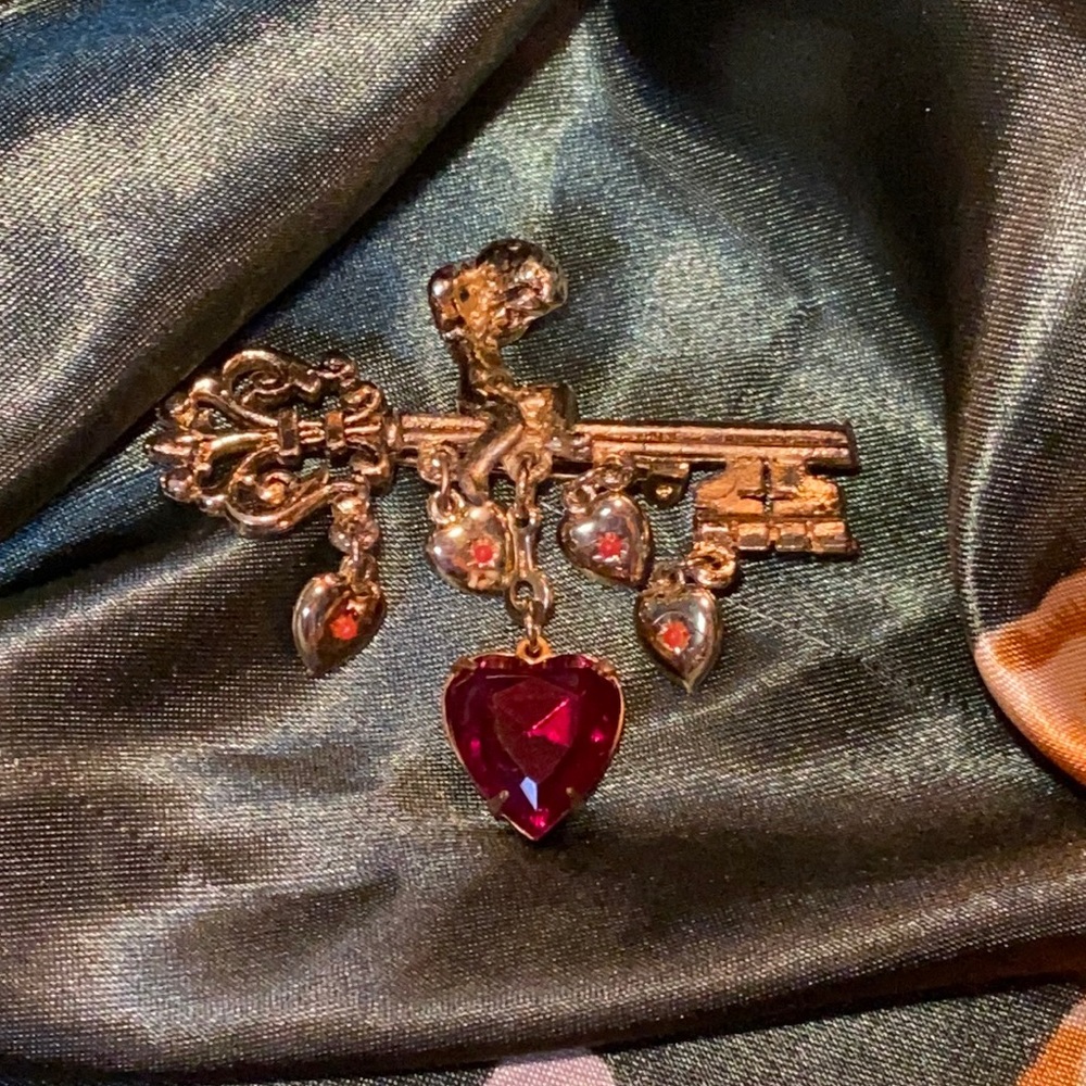 Vintage Golden key and heart Brooch